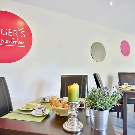 Otel Bergers-landgasthof Enge-Sande