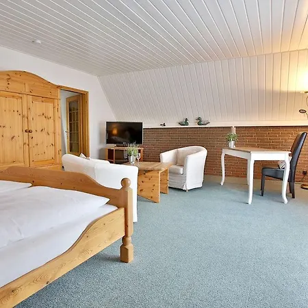 Bergers-landgasthof Otel 3*